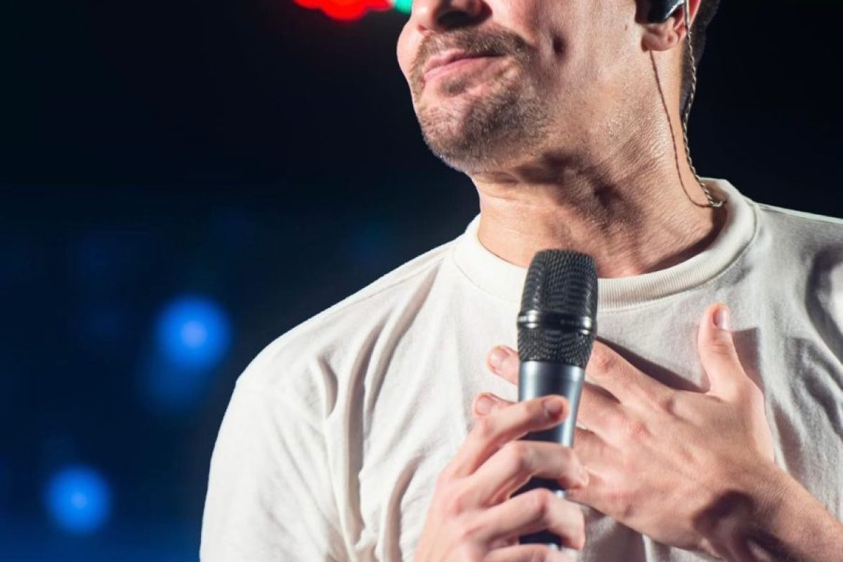 Thiago-Martins-se-apresenta-em-Goiania