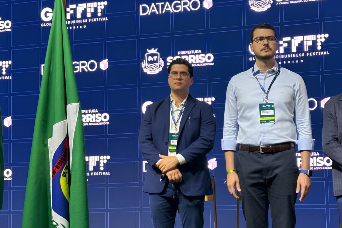 Douglas Paranahyba com o diretor técnico do Sebrae/MT, André Schelini: compromisso com fortalecimento do agronegócio