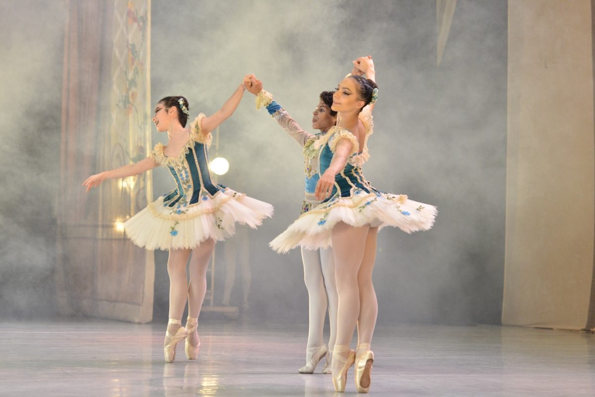 bale-do-basileu-franca