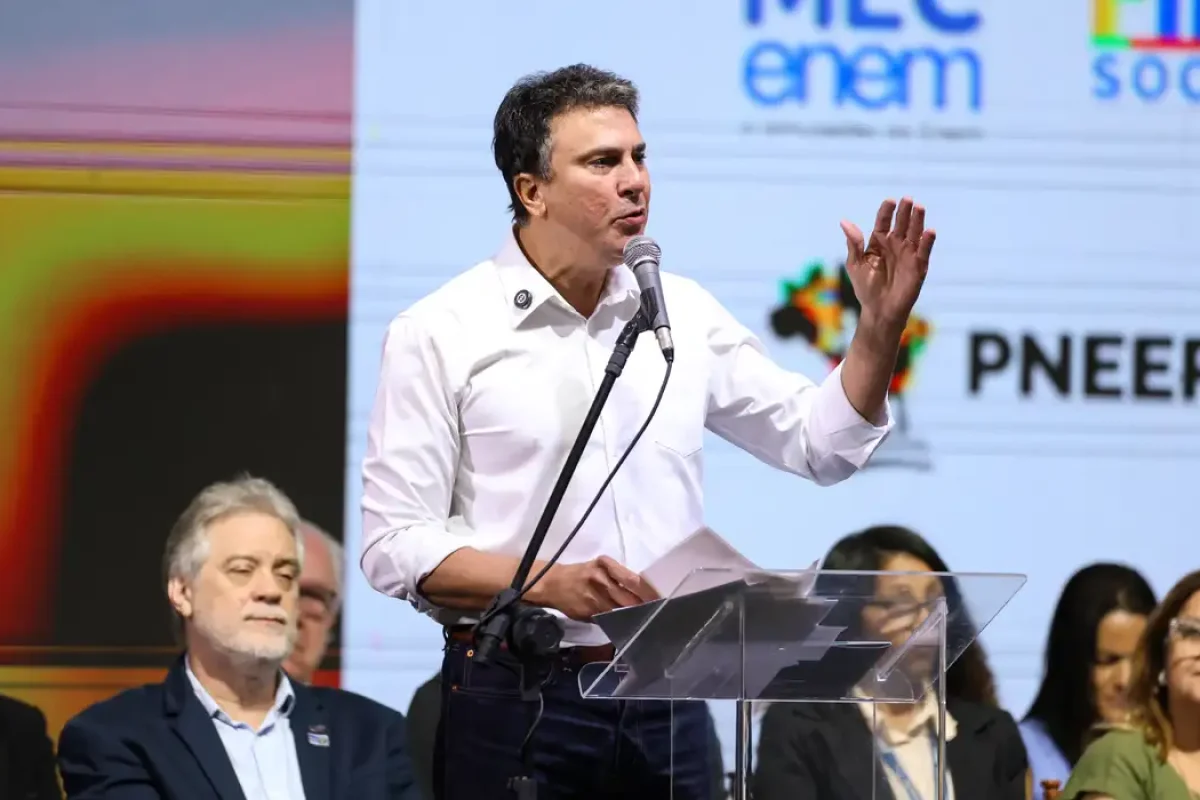 camilo santanda ministro da educação