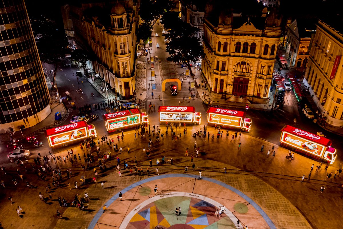 caravana-iluminada-coca-cola-1