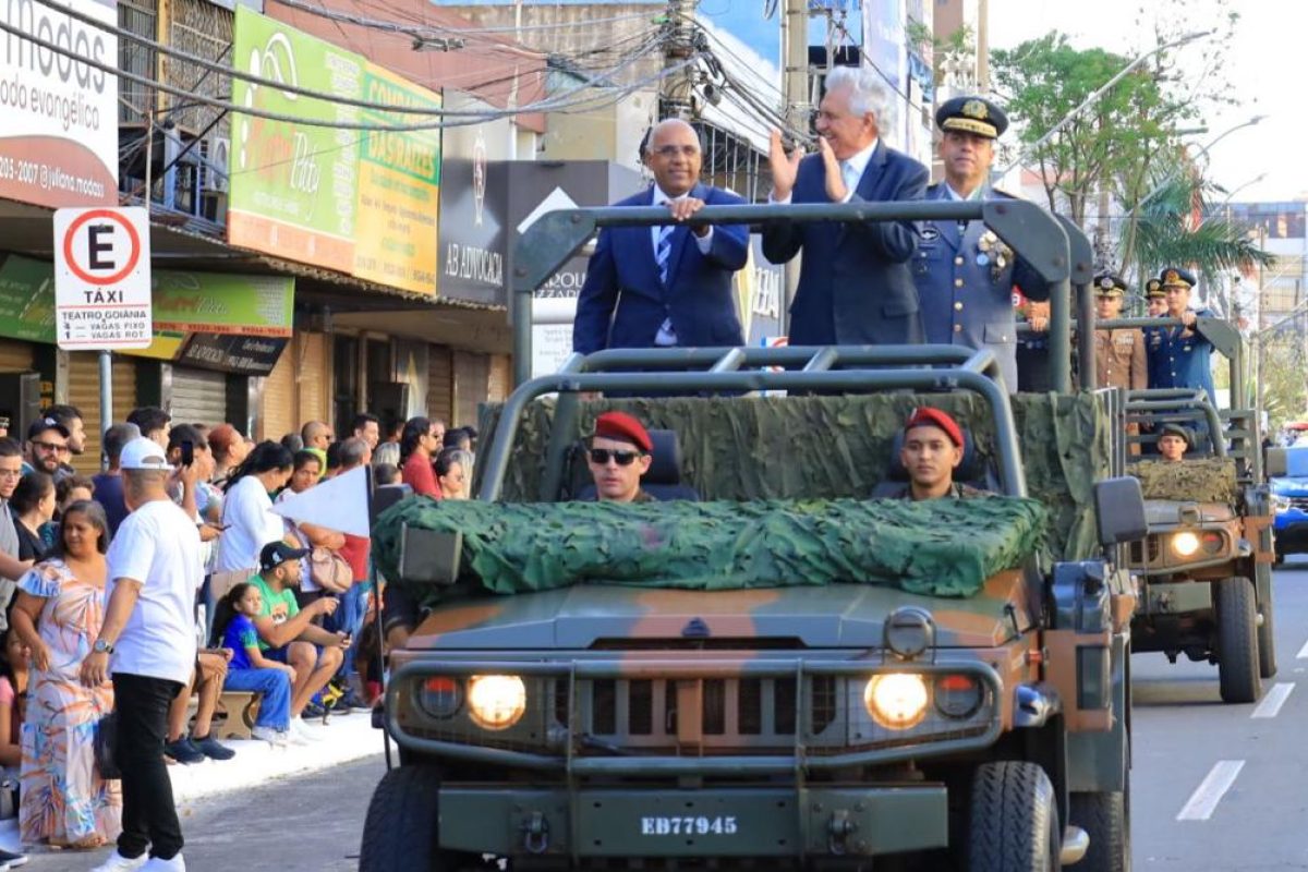 desfile-civico-militar-3