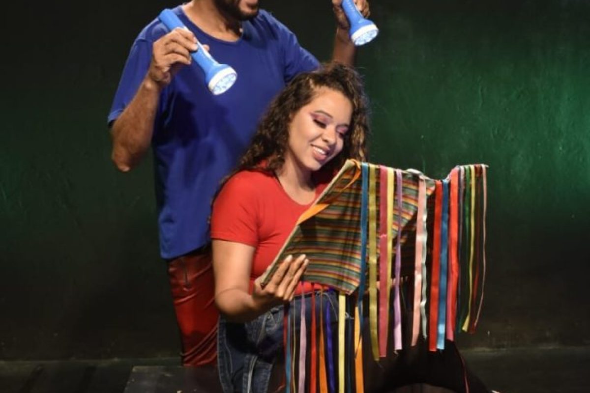 entre-letras-rotated-1