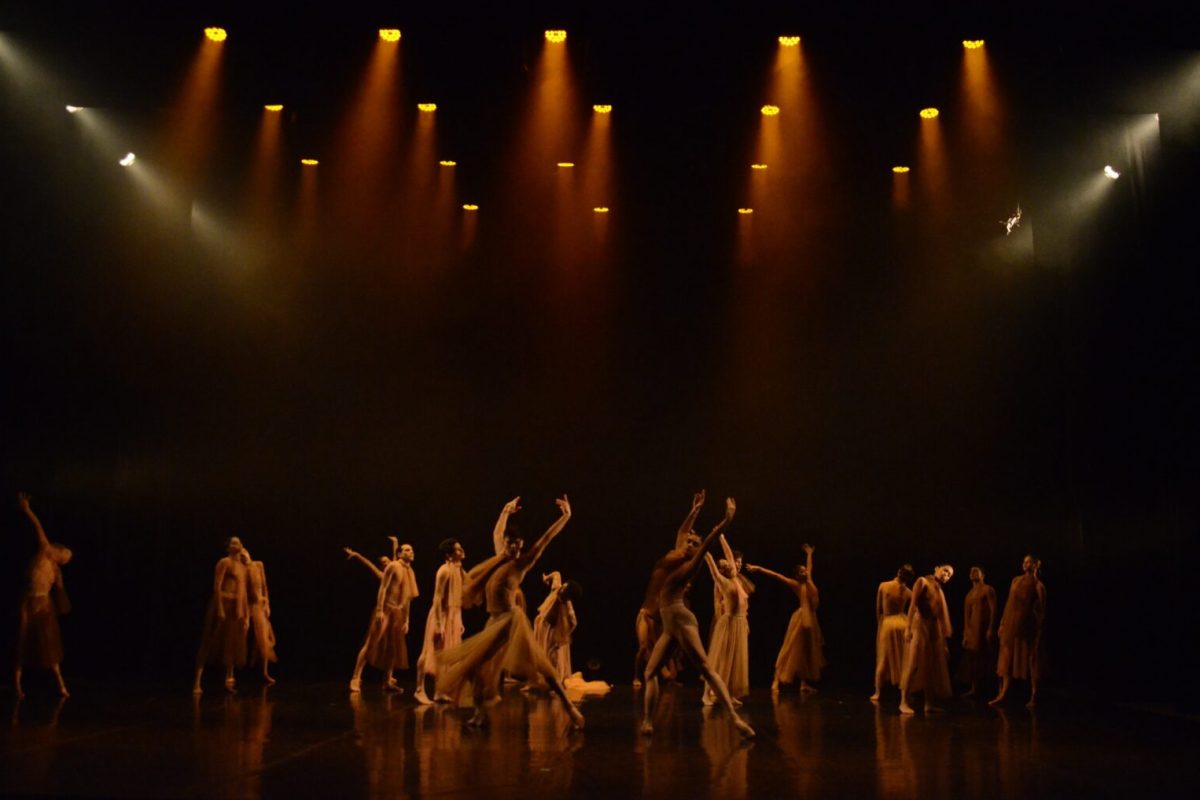 Basileu França espetáculo EntreAtos