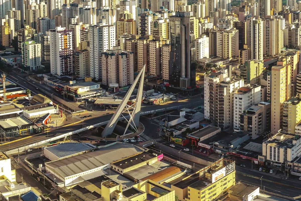 o-que-abre-e-o-que-fecha-em-Goiania-1