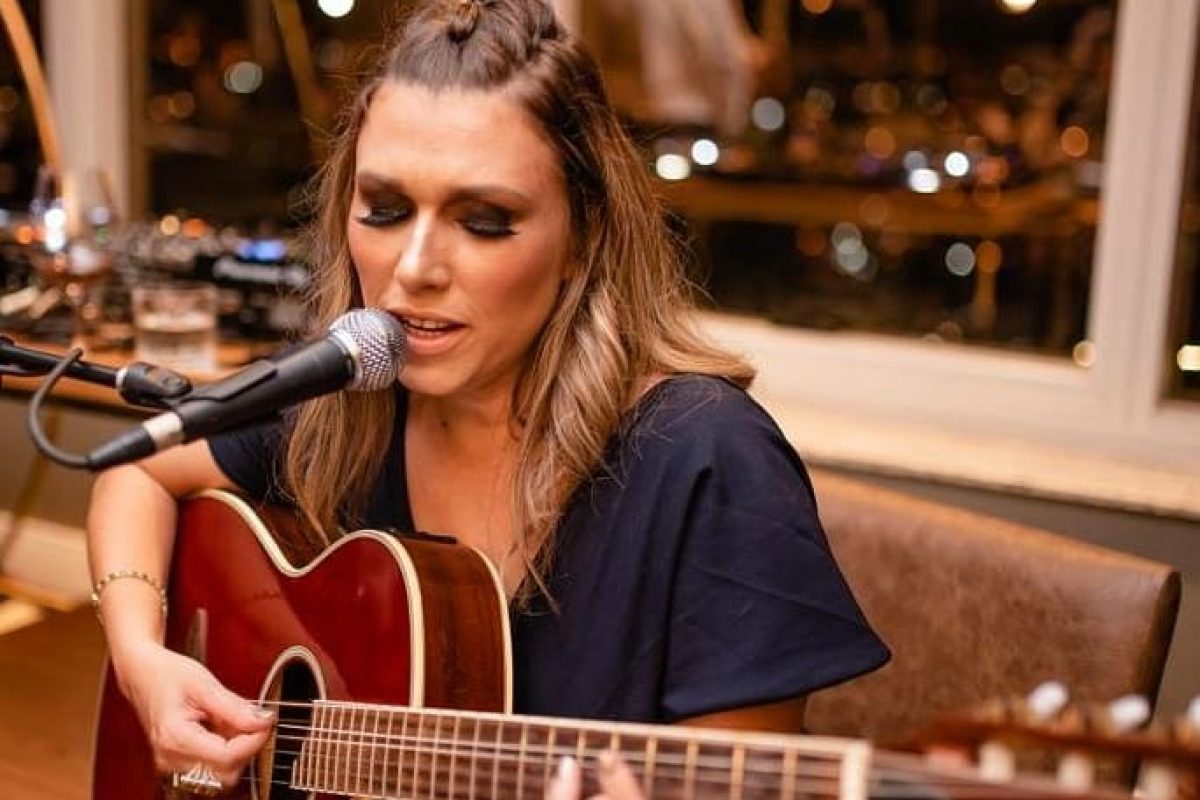 outubro-rosa-luciana-flath-abre-as-apresentacoes-virtuais-do-sarau-do-hgg-1