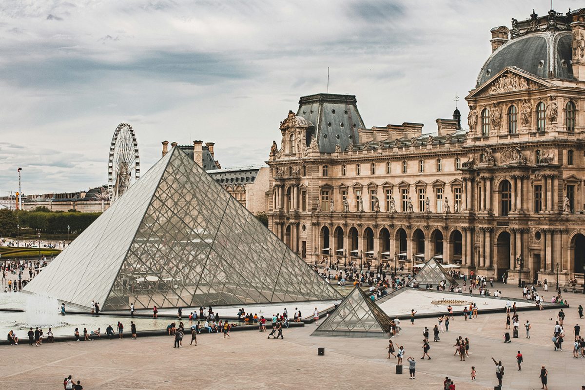 roubo no louvre