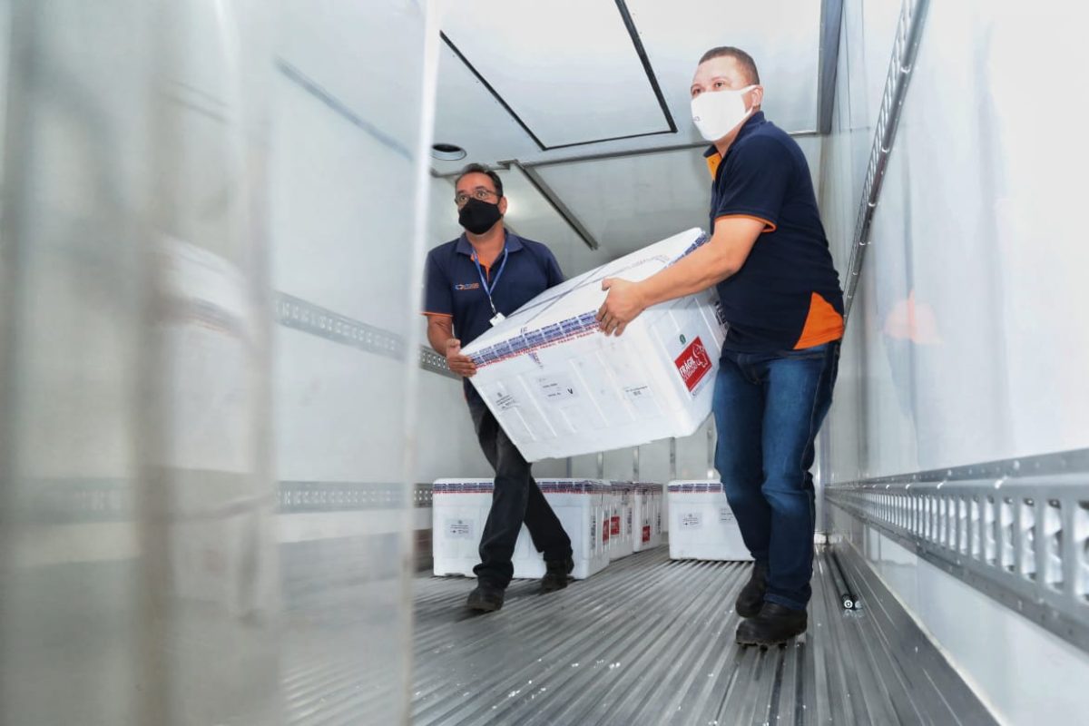 vacina-astrazeneca-1