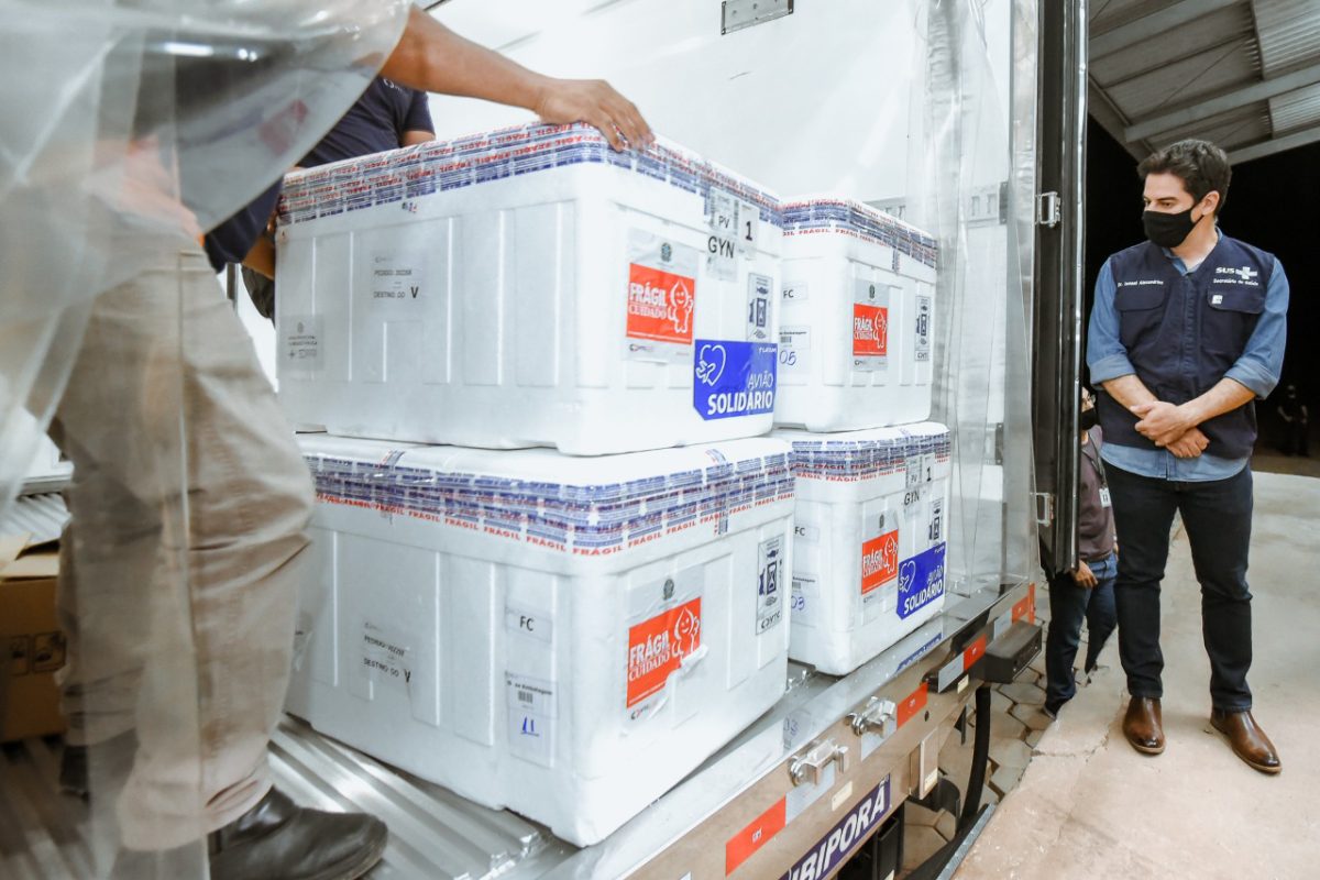 vacina-contra-a-Covid-19-1