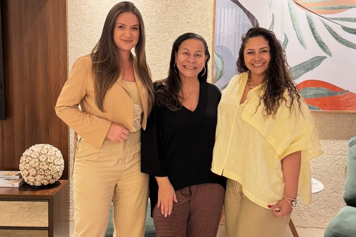 Arquiteta Dannyella Picotto; Dona Ruth, mãe da Marília Mendonça e Jazzy Ferreira Fotos: Divulgação