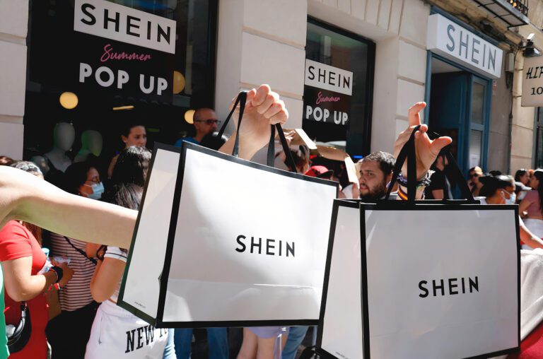 Shein inaugura loja temporária em Goiânia